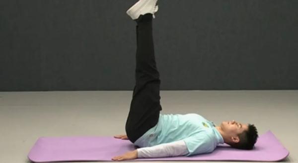 一个动作,消食去滞! 一个动作,消食去滞!