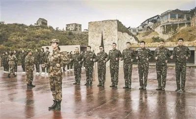 赛场战场，铿锵玫瑰同芬芳