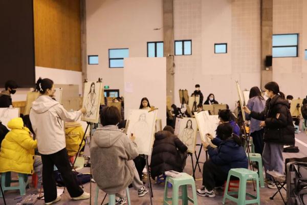 中国美院校考,考题又双叒叕不按常理出牌 中国美院校考,考题又双叒叕不按常理出牌