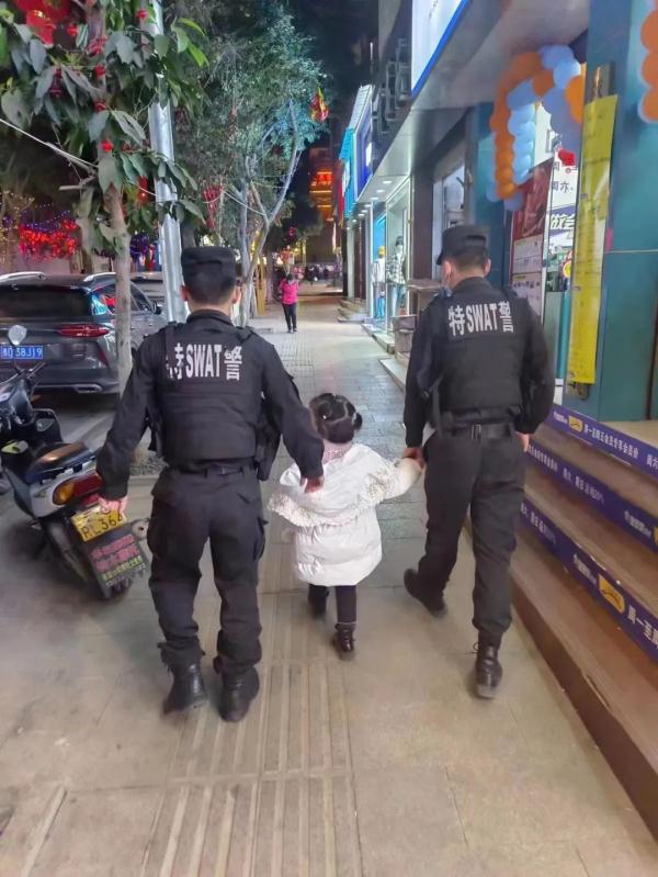 一张背影照,好有安全感! 一张背影照,好有安全感!