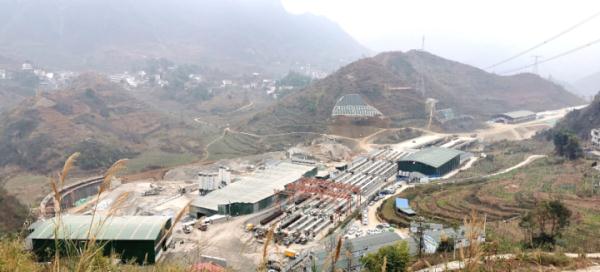 纳晴高速猴场互通项目建设完成进度超7成