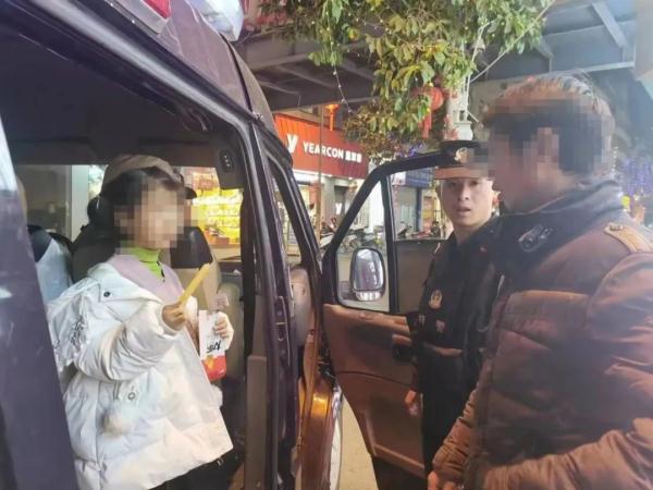 一张背影照,好有安全感! 一张背影照,好有安全感!