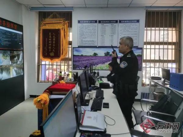 安欣“同款”！满头白发是他们的徽章→