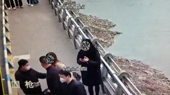 网逃人员来渝“忆苦思甜”?重庆渝中公安一举擒获 网逃人员来渝“忆苦思甜”?重庆渝中公安一举擒获