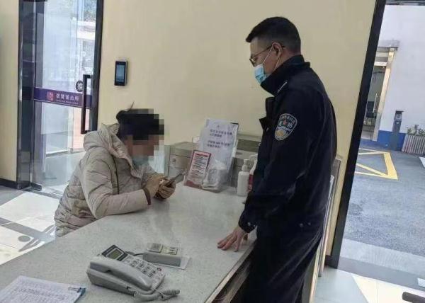 杭州姑娘沦陷了！新男友多金又温柔，但总觉得怪怪的…