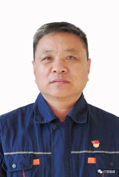 危险!女孩落水被冲走,离撞上水闸只有二百米…… 危险!女孩落水被冲走,离撞上水闸只有二百米……