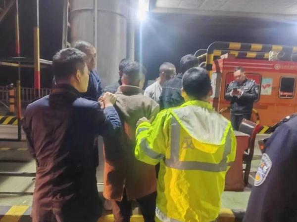 12人被抓,涉案流水共计2300余万元! 12人被抓,涉案流水共计2300余万元!