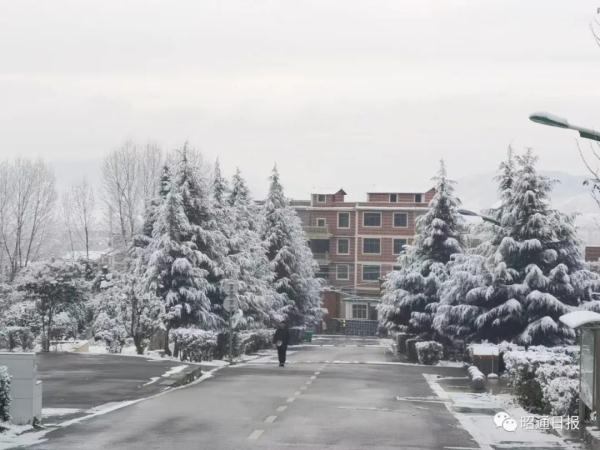 昆明下雪了！云南多地加入下雪“群聊”
