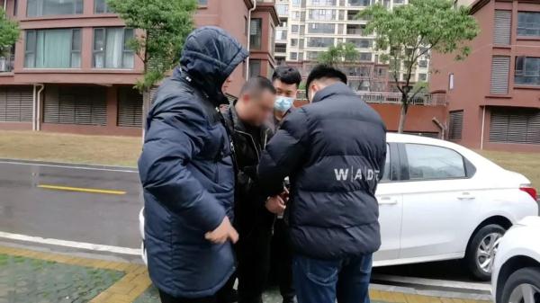 团伙偷渡出境搞电诈,2年亏了200万元 团伙偷渡出境搞电诈,2年亏了200万元