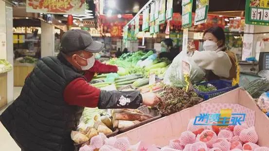 半袋话梅要400元？上海女生遇“话梅刺客”引发共鸣，还有一种菜卖到150元/斤……