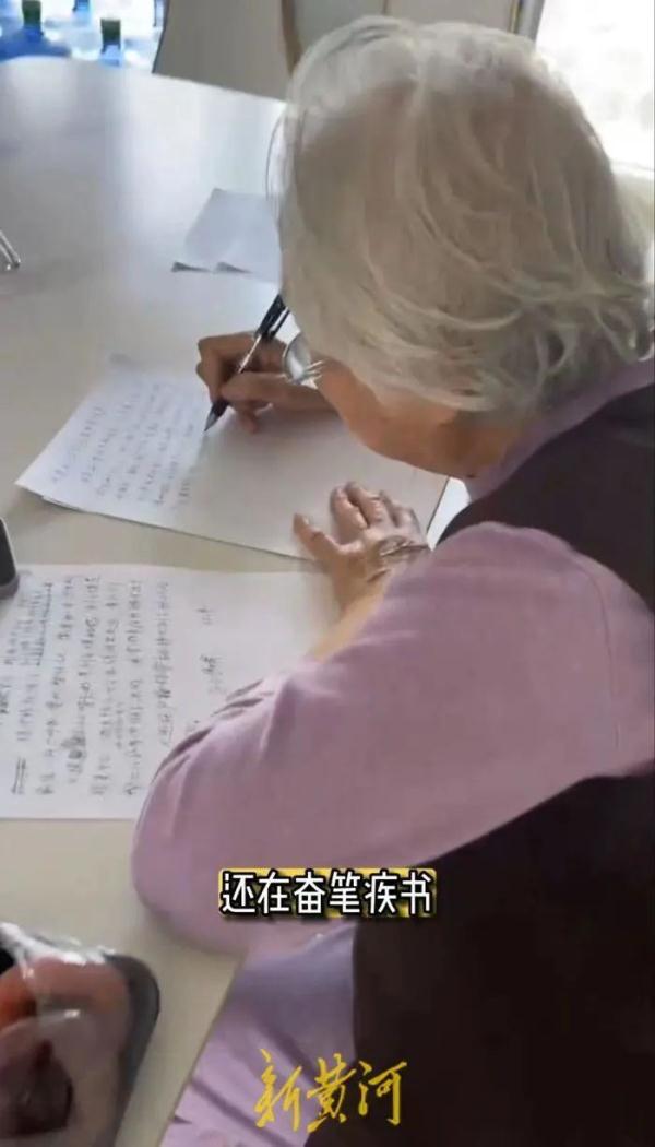 这位85岁老人，到底怎么才能证明“自己是女儿的妈妈”？