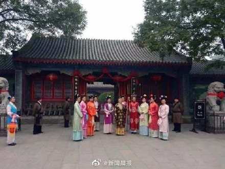 电影美术大师杨占家去世,他为《霸王别姬》《卧虎藏龙》等大片绘制蓝图 电影美术大师杨占家去世,他为《霸王别姬》《卧虎藏龙》等大片绘制蓝图