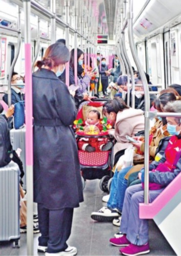 武汉地铁日客流量连续两天突破400万