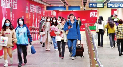 武汉地铁日客流量连续两天突破400万