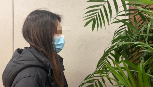 一女子高铁站殴打威胁女童，警方回应