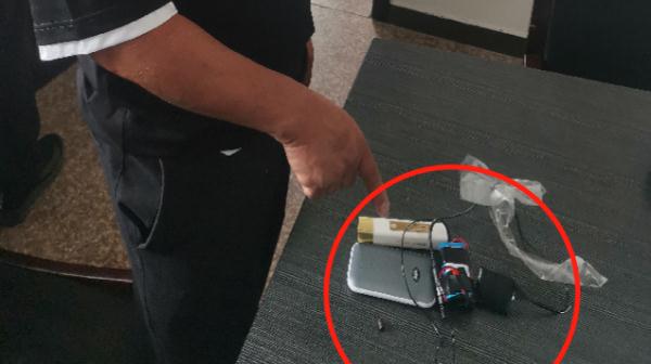 驾考“包过”？一驾校教练竟然组织学员作弊！