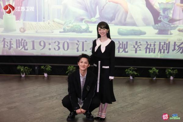 《星落凝成糖》南京站见面会甜度超标  鸭血粉丝汤成“团宠”