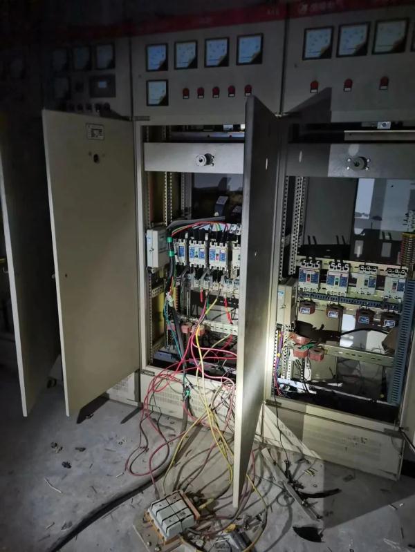 “这伤口不对劲！”他一句话救回一条命