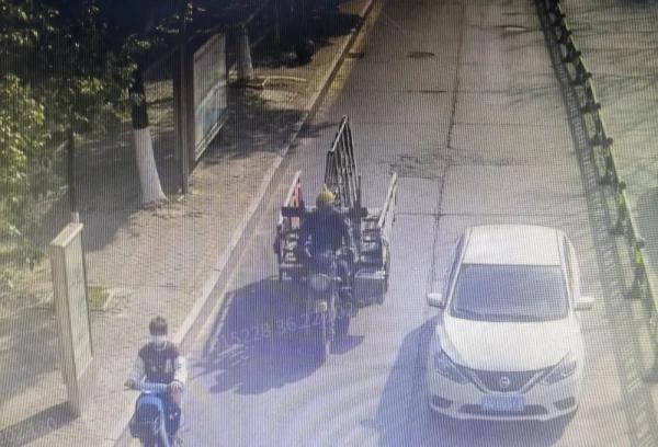 就在南昌一广场附近！许某等4人被抓！