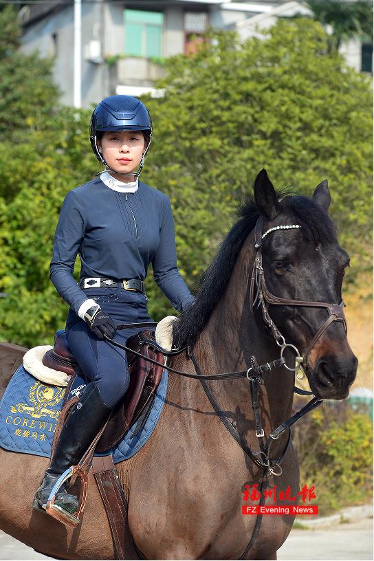太飒了！福州美少女亮相全国赛场！
