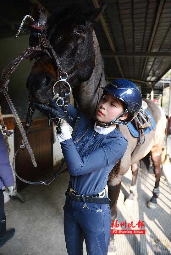 太飒了！福州美少女亮相全国赛场！