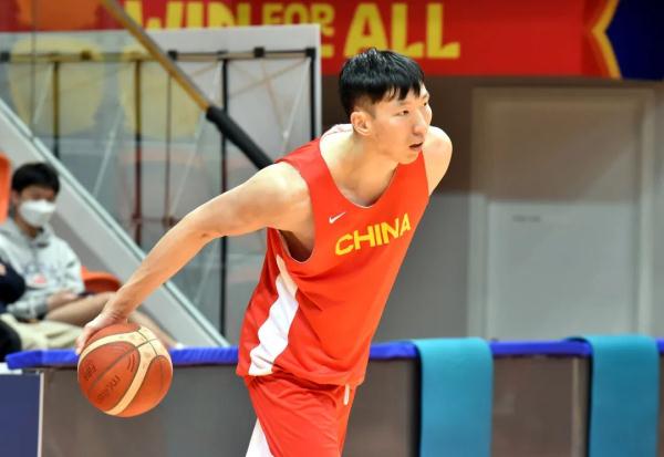 新疆广汇男篮宣布退出CBA,周琦称俱乐部“欺上瞒下” 新疆广汇男篮宣布退出CBA,周琦称俱乐部“欺上瞒下”