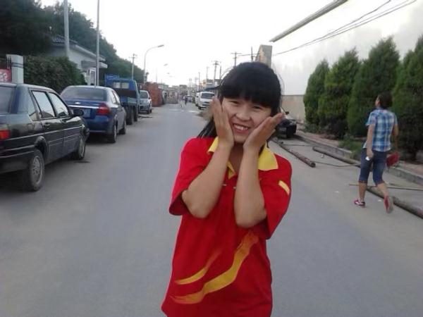 “90后”女孩从初中辍学打工到香港读博，这段“人生时间线”火了