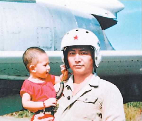 “海空卫士”王伟父亲辞世,生前最关注的是… “海空卫士”王伟父亲辞世,生前最关注的是…