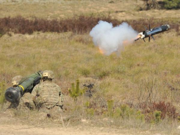 美国或向英国出售“标枪”反坦克导弹