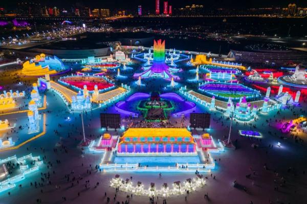 哈尔滨：奇幻冰雪入人心