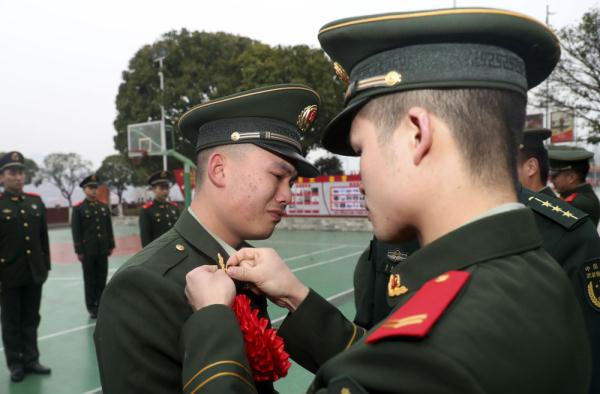 再见，我的战友！武警重庆总队船艇支队举行老兵退伍仪式
