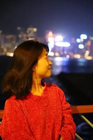 “90后”女孩从初中辍学打工到香港读博，这段“人生时间线”火了