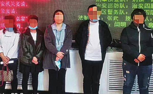 以糖果冒充特效药！这个坑人的团伙被端了