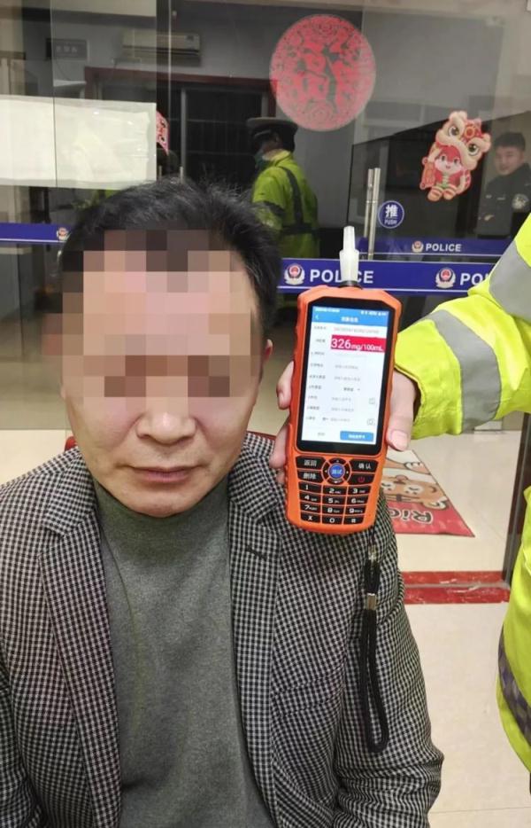 刑事立案！广西一男子酒驾，血液中酒精含量超醉驾标准近3.2倍！