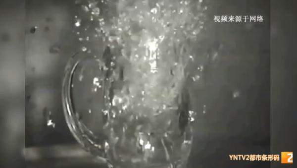 网红吃法“泡面碗蒸蛋”火了！跟着做以后，差点真“着火”！