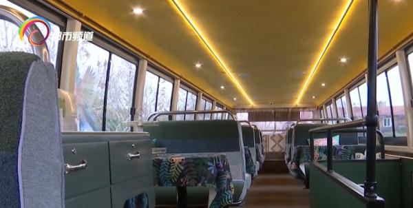 “咖啡巴士”来了！公交车变身移动咖啡屋，昆明人又解锁了新玩法！