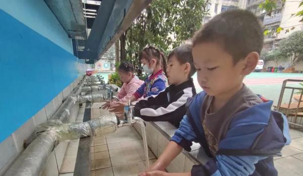 上海社区医院迎疫苗接种高峰！本轮甲流或将在3月下旬进入尾声