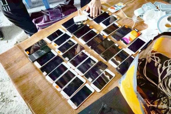 男子第一次陪老婆旅游，因一个临时决定，回来时竟多了3个人