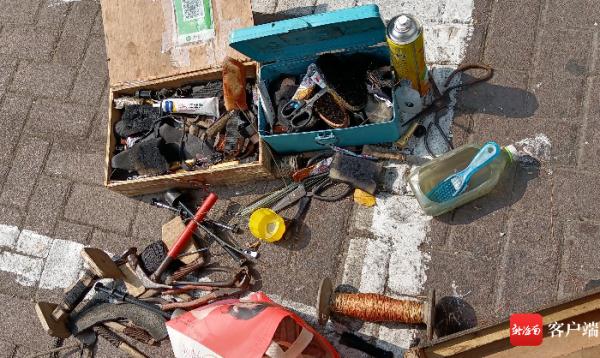 海口53岁独腿“励志匠”:街头修伞修鞋自力更生 海口53岁独腿“励志匠”:街头修伞修鞋自力更生