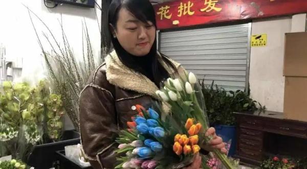 花店生意突然暴增!比情人节还火! 花店生意突然暴增!比情人节还火!