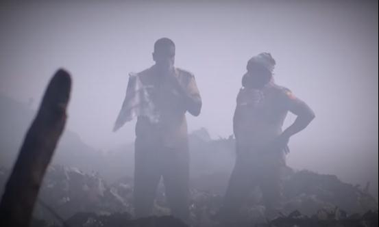 印度一垃圾山起火连烧3天 现场毒烟漫天