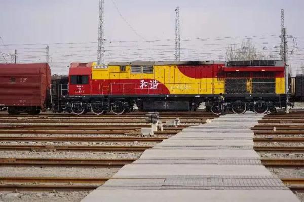 本月底！新疆东部最大铁路编组站——哈密东站二场扩能改造收尾