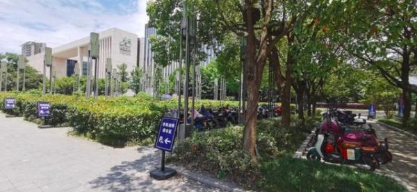 “蜘蛛网”变“畅行路”，杭州被点赞的地铁口如何解决非机动车停放？