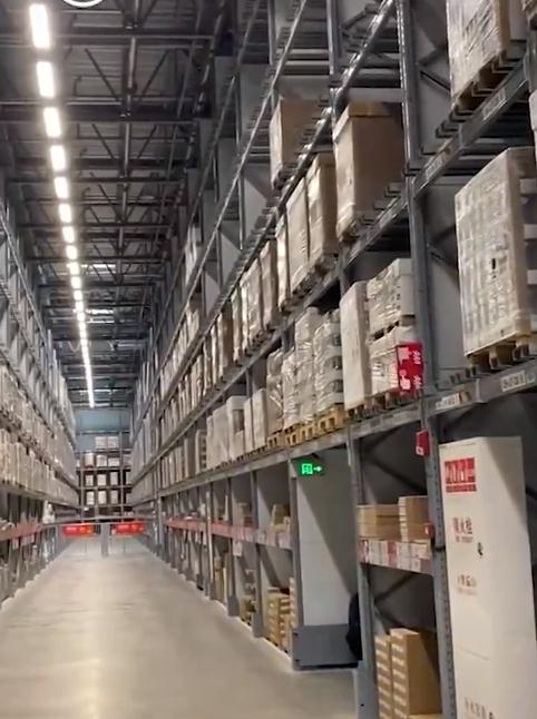 上海宜家禁止在仓库区域拍照？回应来了！网友吵翻