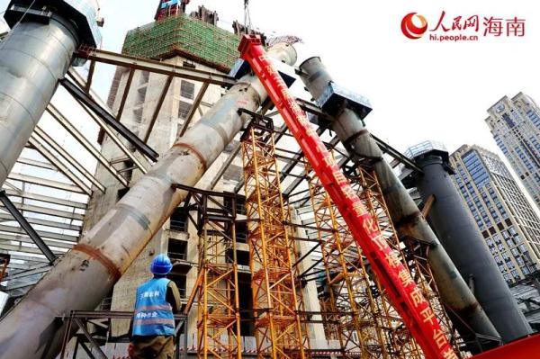 能抗17级台风！“空中造楼机”硬核登场