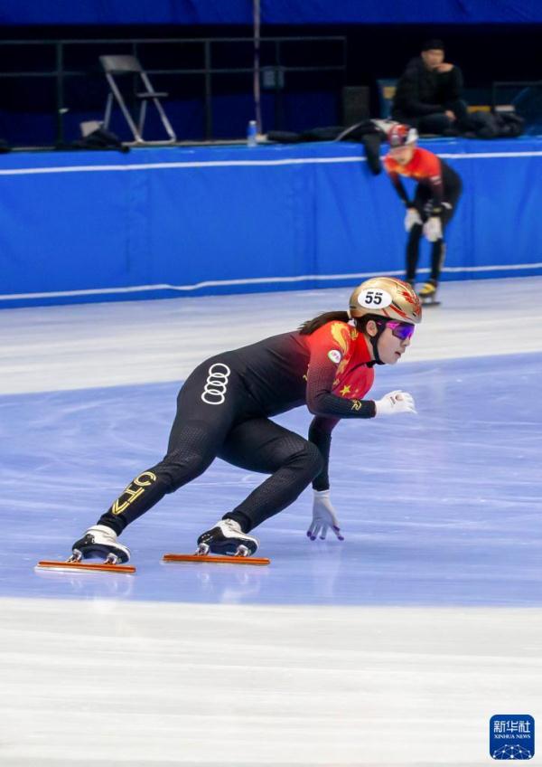 短道速滑——世锦赛:中国队进行赛前训练 短道速滑——世锦赛:中国队进行赛前训练