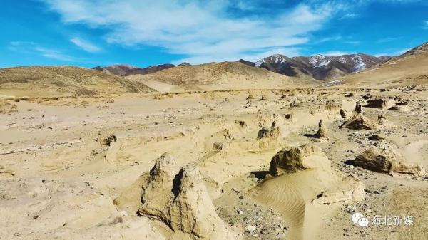 奇幻!青海这里现“沙漠雅丹”美景 奇幻!青海这里现“沙漠雅丹”美景