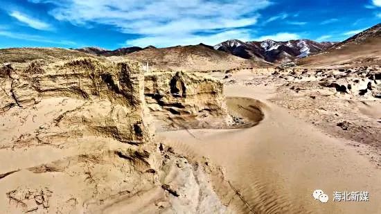 奇幻!青海这里现“沙漠雅丹”美景 奇幻!青海这里现“沙漠雅丹”美景
