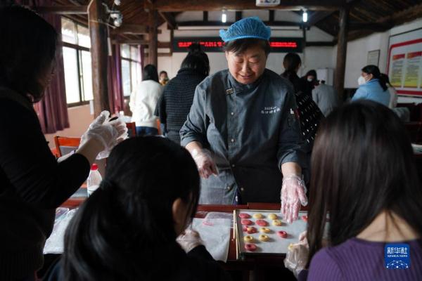 金叵罗“长”出小米酥