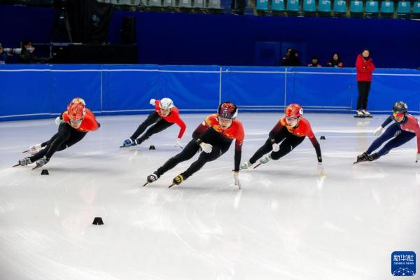 短道速滑——世锦赛:中国队进行赛前训练 短道速滑——世锦赛:中国队进行赛前训练